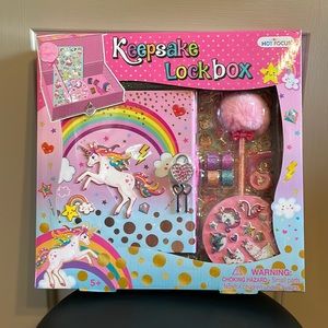 Hot Focus keepsake lockbox and stickers